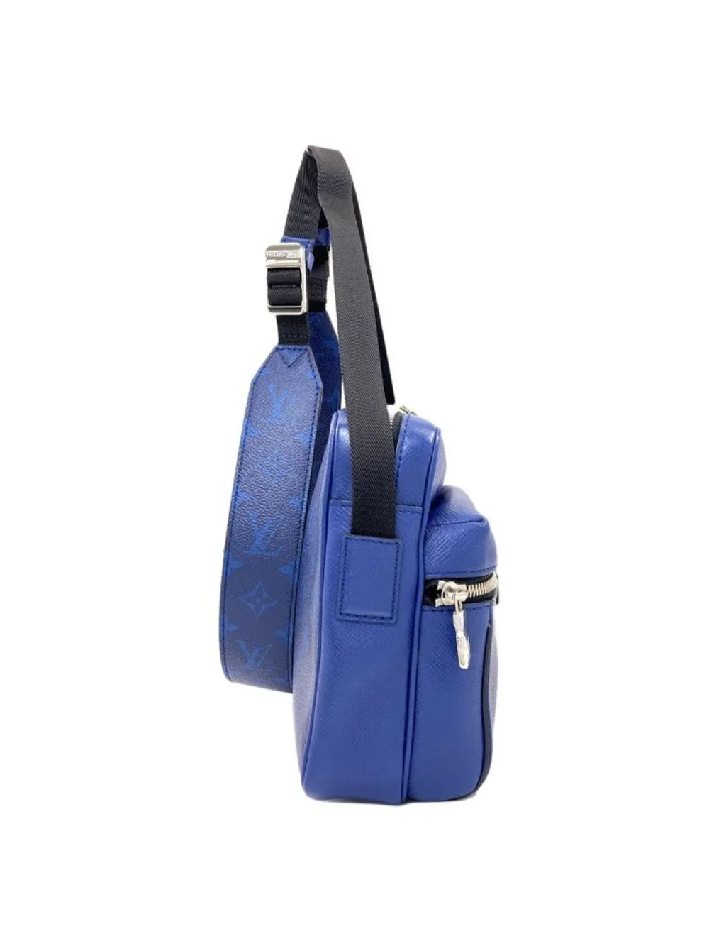 Louis Vuitton Outdoor Messenger PM Shoulder Bag Taigarama